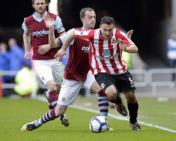 中国女足0比3不敌西班牙队，欧洲拉练看到差距.