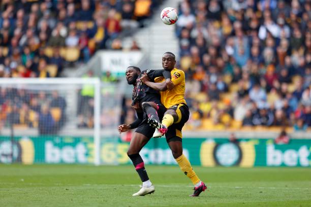 使他成为球 使他成为球