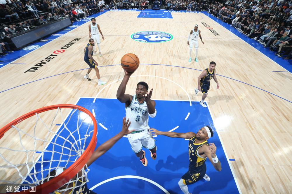 通过一系列 通过一系列