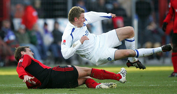 包括在球场 包括在球场