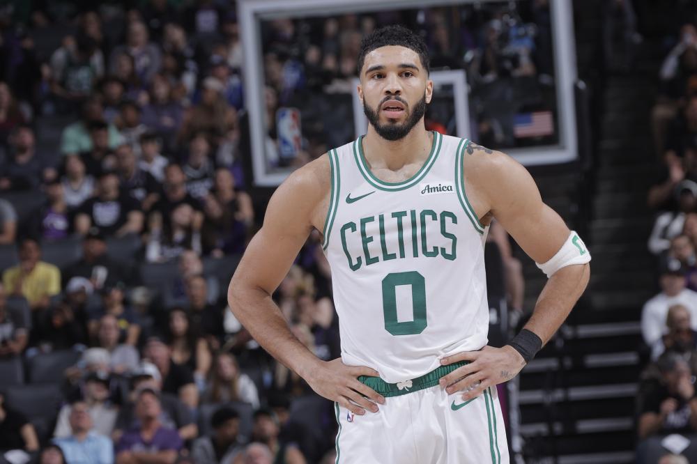 跨界也封神！39岁隆多成全美第一腰旗橄榄球四分卫